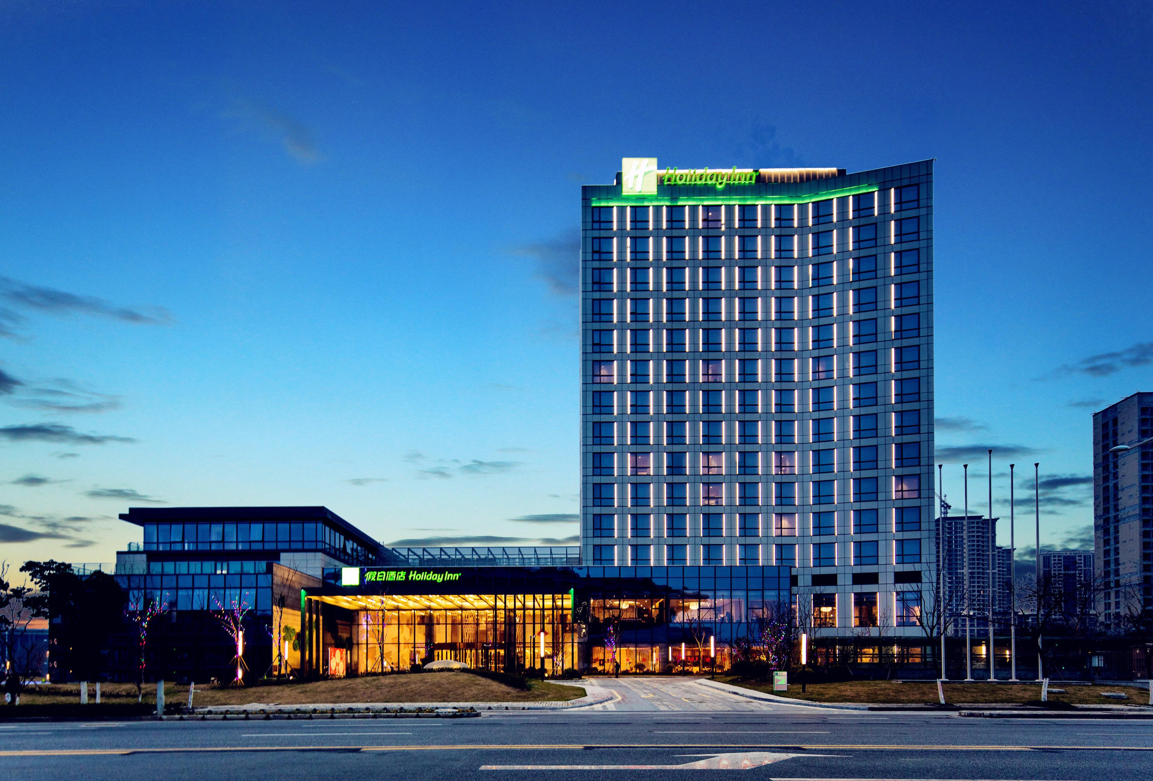 Holiday Inn Wuxi Taihu New City By Ihg Exterior photo